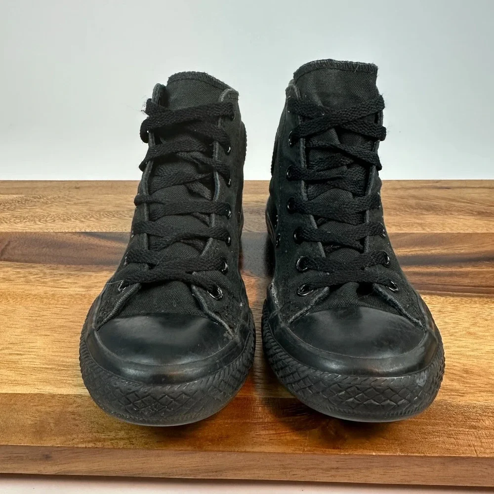 Big Kids Converse Chuck Taylor All Star Hi Top Triple‎ Black Sneakers Size 2 Y